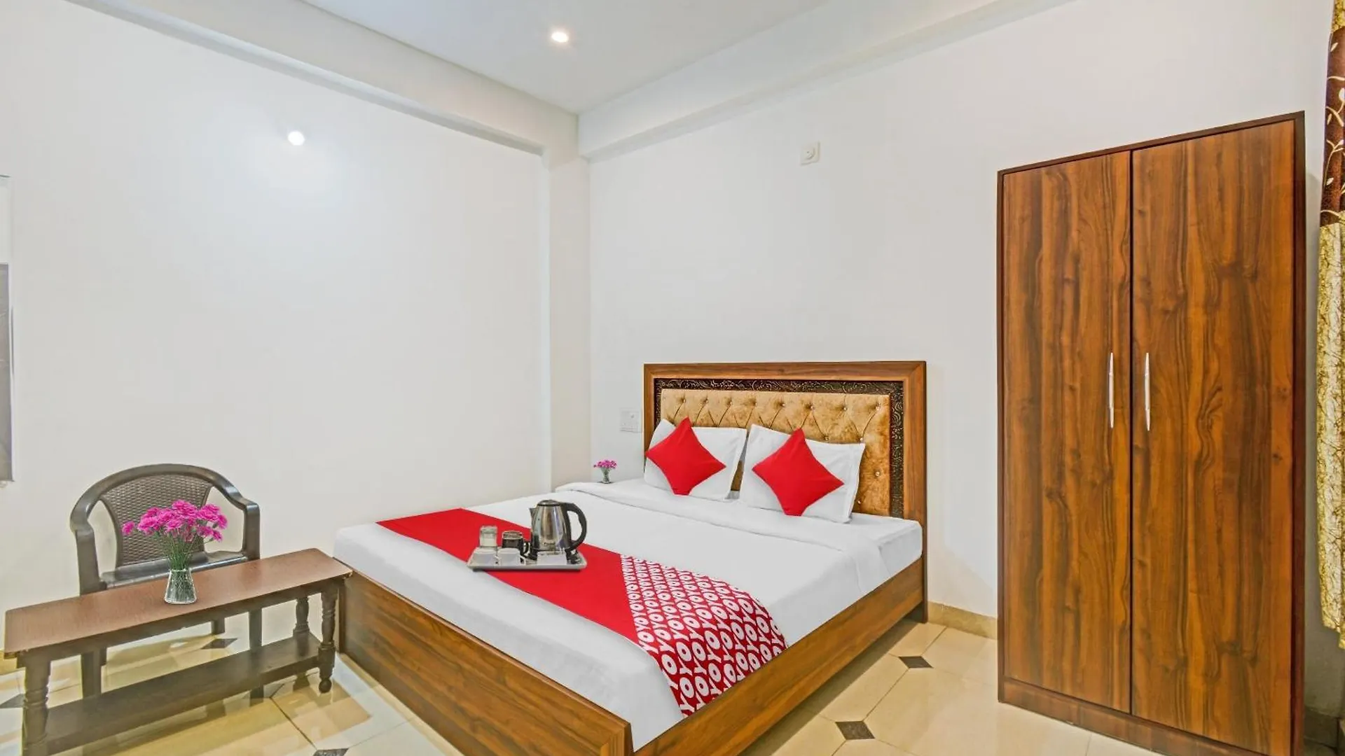 Hotel O Padharo Saa Udaipur 4*,
