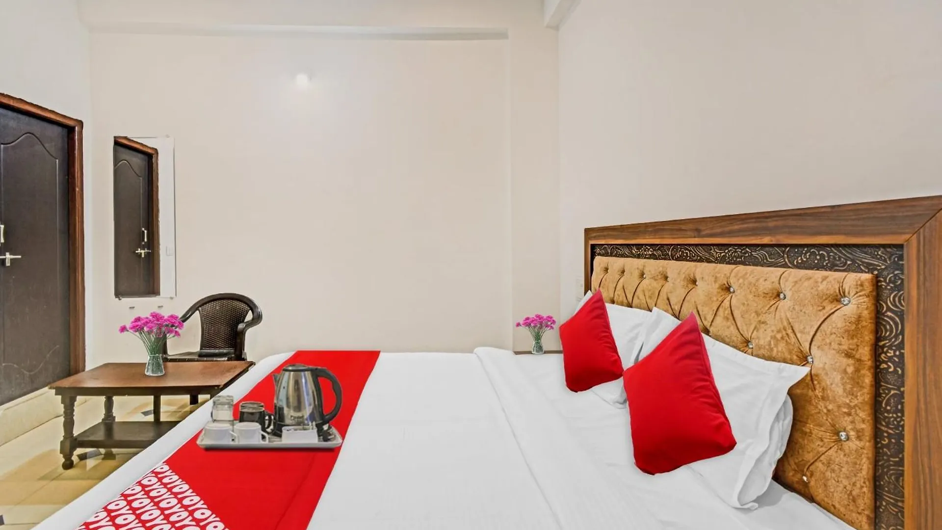 Hotel O Padharo Saa Udaipur