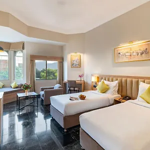 Vishnupriya Hotel