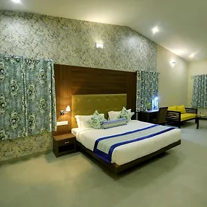 Le Madhulika Hotel