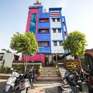 Oyo 1681 Devansh Hotel