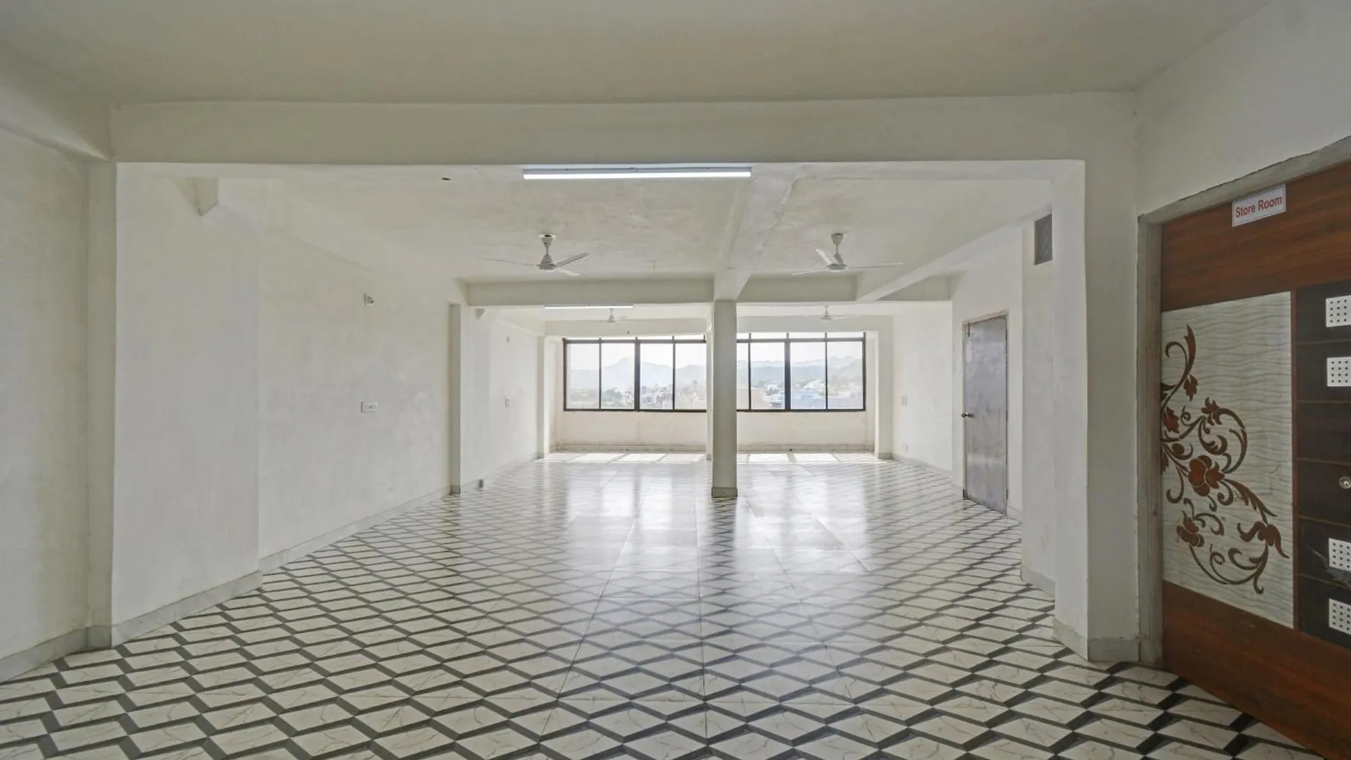 Hotel O Padharo Saa Udaipur